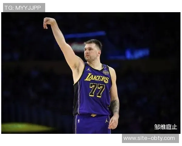 湖人展现强大韧性詹姆斯东契奇里夫斯缺阵仍能斩获七胜