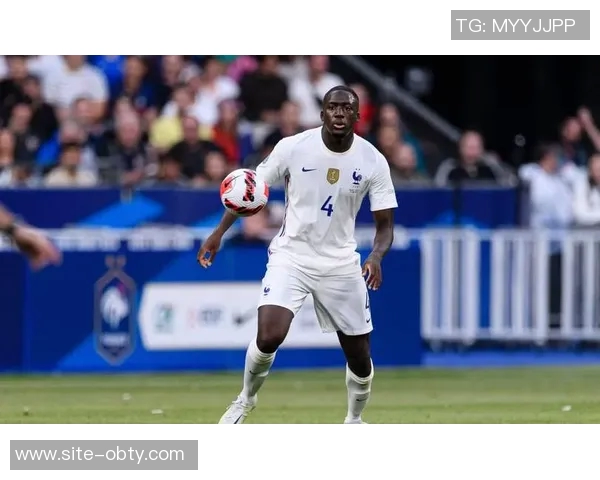 科纳特因大腿受伤退出法国国家队名单返回利物浦接受治疗