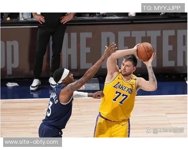 东契奇赛前状态良好决定出战球队配合默契多次命中三分球